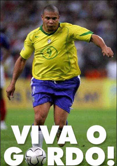 Nombran a Ronaldo el futbolista m&aacute;s gordo de la historia !!